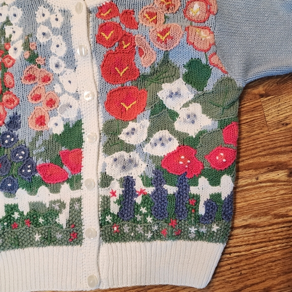 Vintage Orvis 3D Floral Chunky Hand Knit Button-up Cardigan Women's Size L - Picture 11 of 11